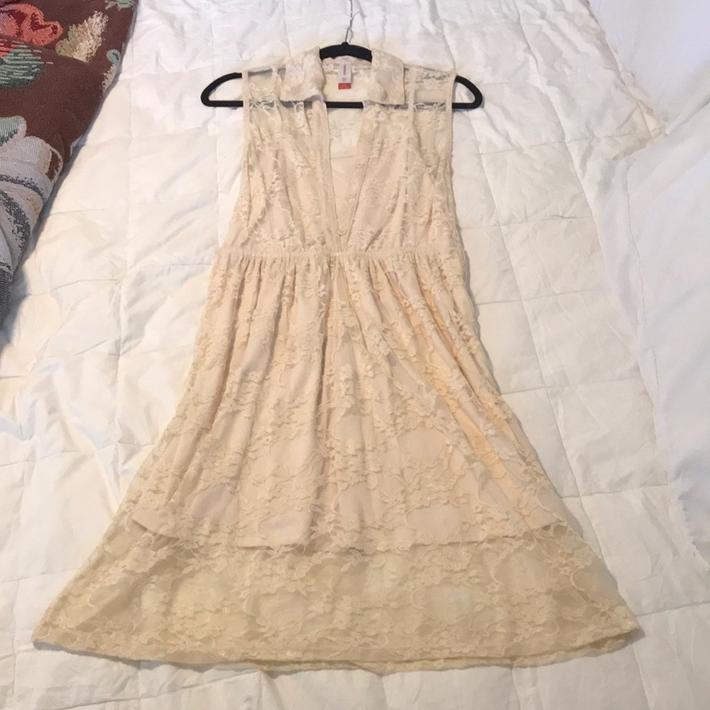 crème colored dress